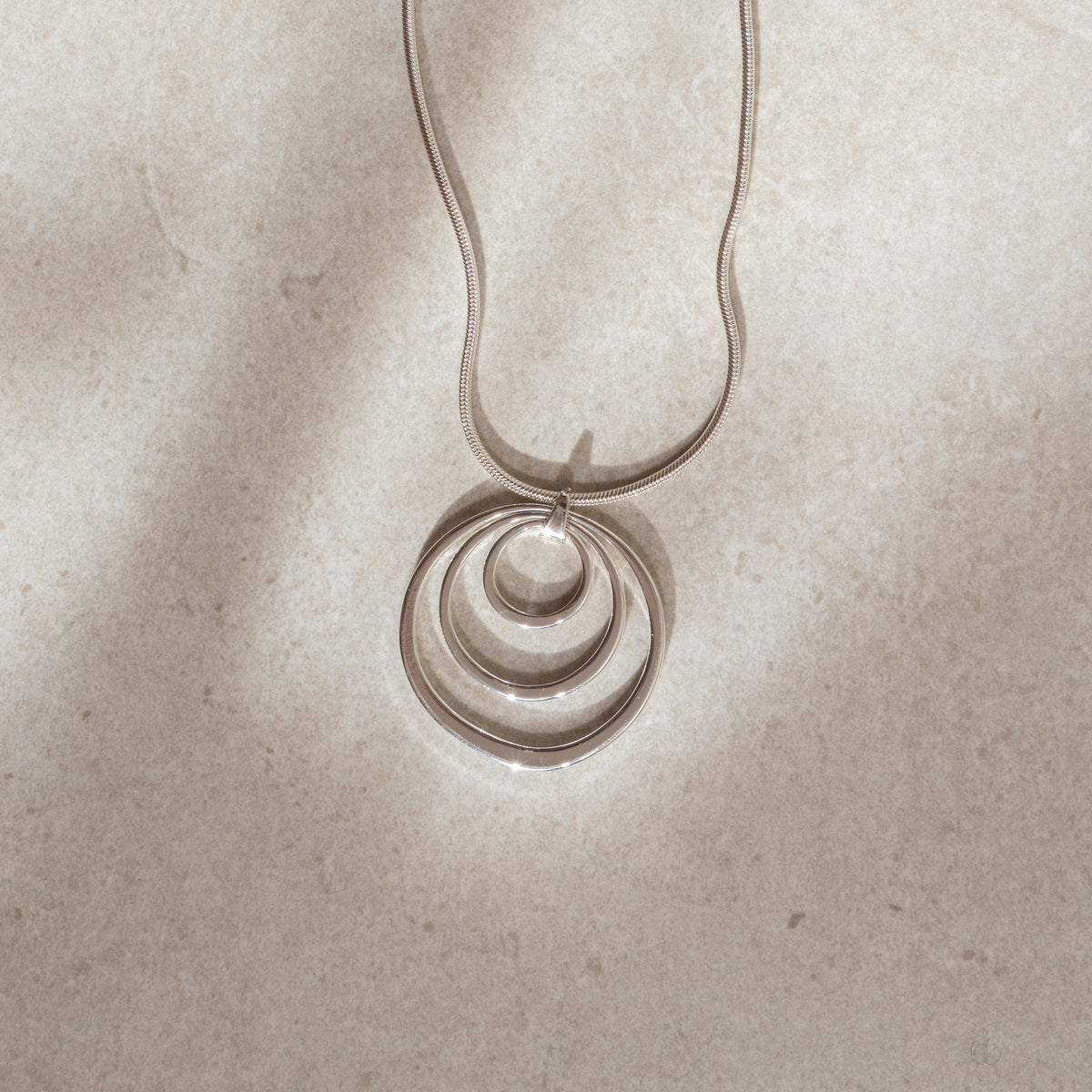 SILVER CIRCLES STATEMENT NECKLACE