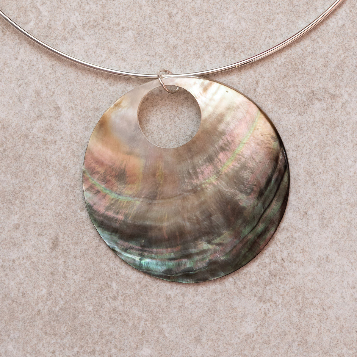 MOTHER OF PEARL DONUT CHOKER